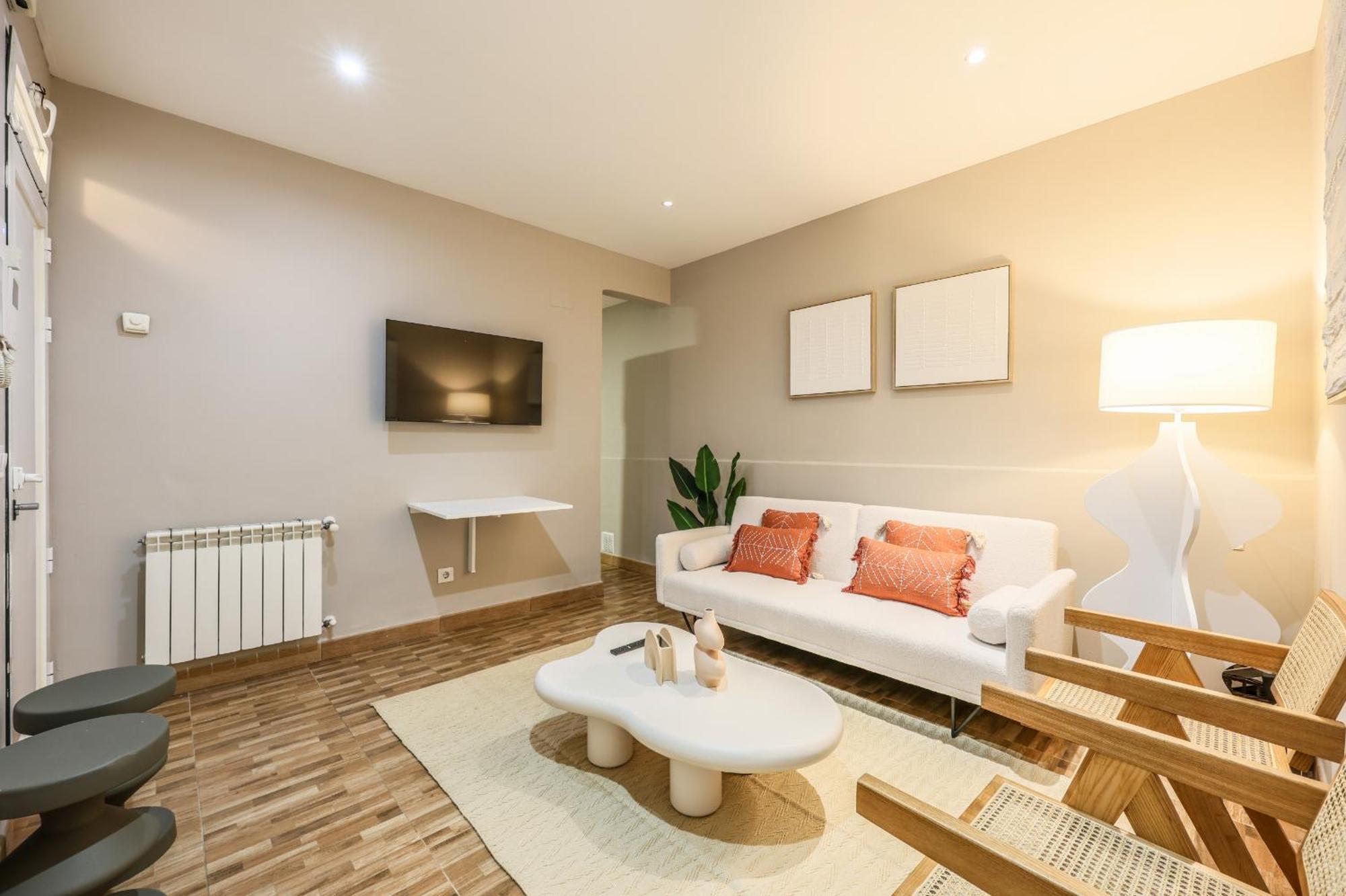 Nuevo Apartamento Funcional En Chamberi Madrid Eksteriør billede